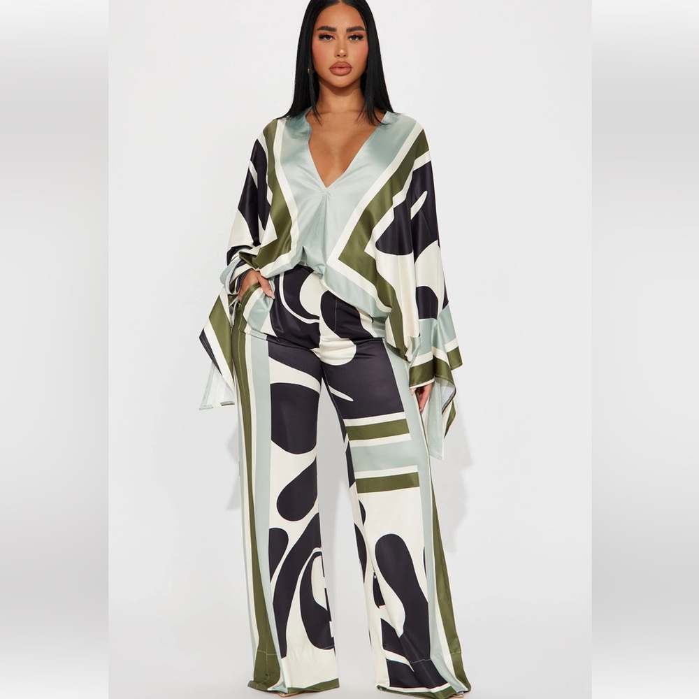 Large (RUNS BIG) Pant Set